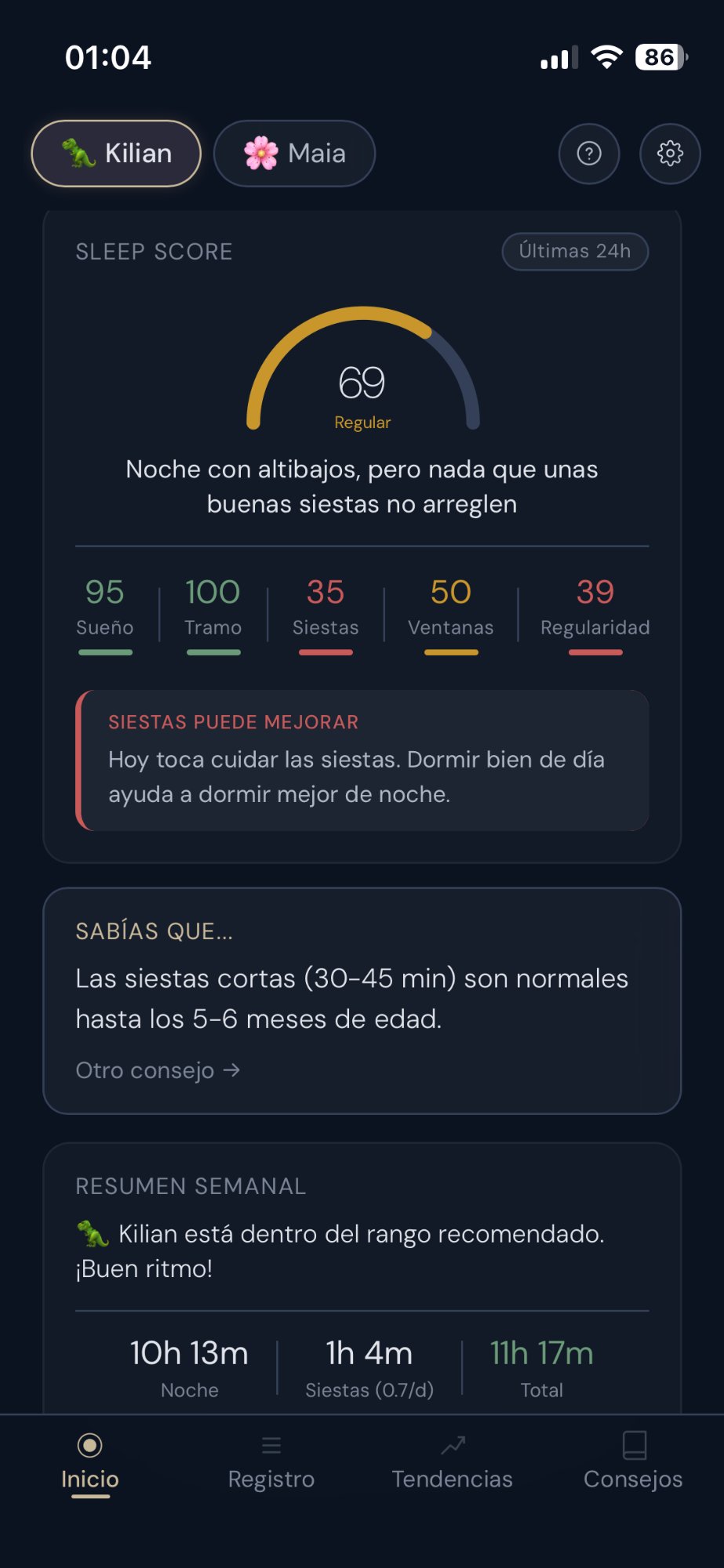 Sleep Score con gauge semicircular mostrando 5 dimensiones del sueño del bebé